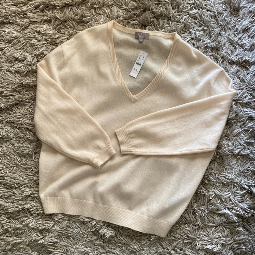NWT J. Crew Cashmere relaxed V-neck sweater M
